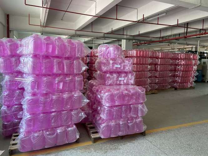 塑料吹塑成型|塑胶吹塑厂就找健坤德